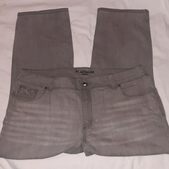 Chicos Platinum Bling Diamond Pockets‎ Crop Jeans - Picture 5 of 8